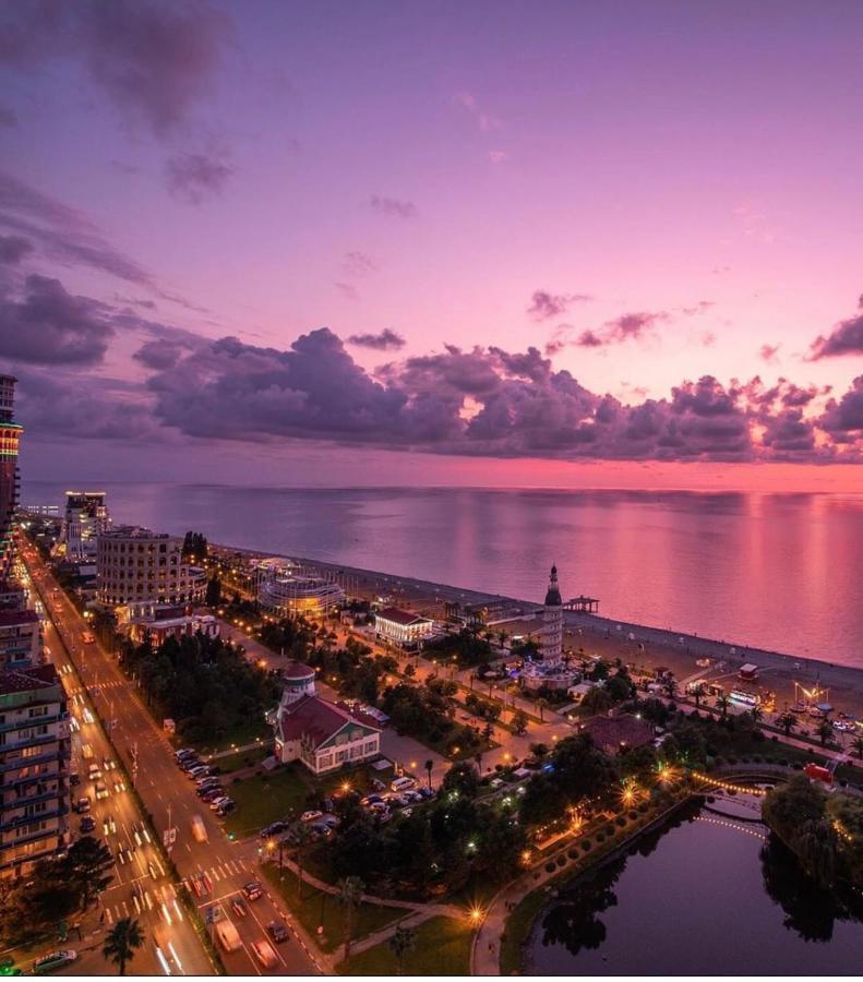 Orbi City Suites Batumi Luaran gambar